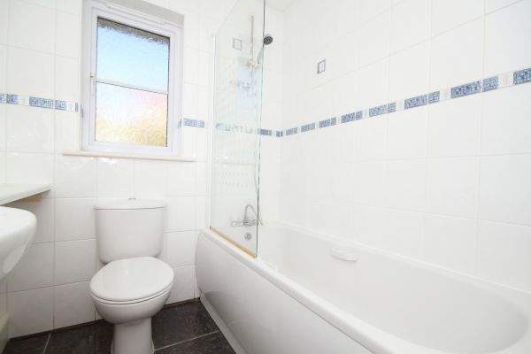 Shower Window Replacement in Columbus